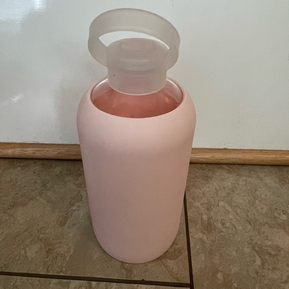 BKR Glass Water Bottle with Silicon Sleeve - Picture 3 of 4